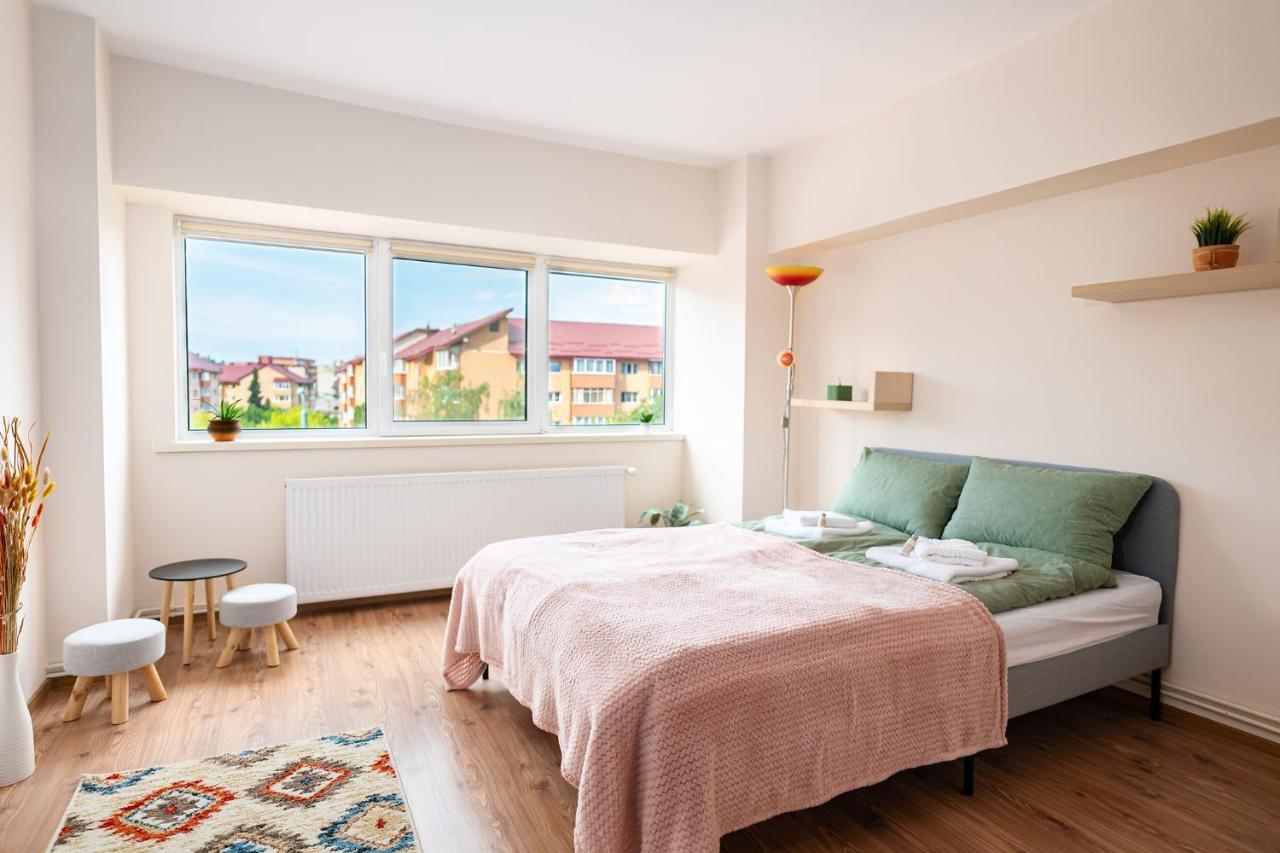 Ferienwohnung Metropolitan Wildscape View Brașov Exterior foto